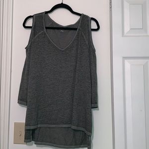 Grey high low tee